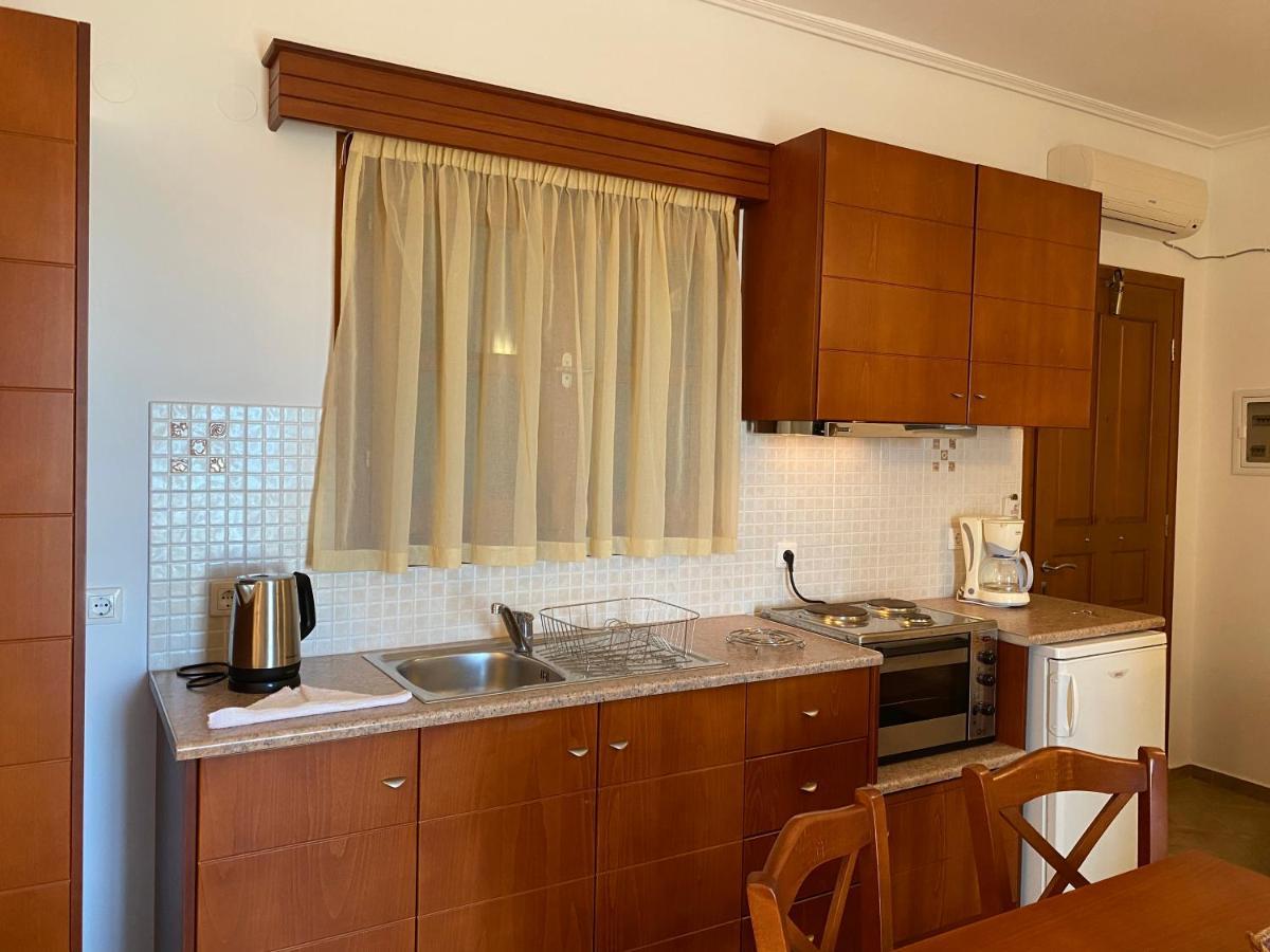Thalina Hotel มาราโธคามปอส ภายนอก รูปภาพ