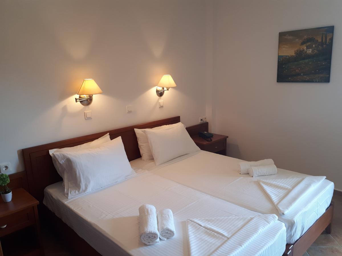 Thalina Hotel มาราโธคามปอส ภายนอก รูปภาพ